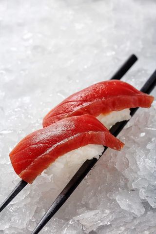 Nigiri tuna