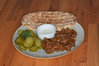 Meniu pastrama de oaie