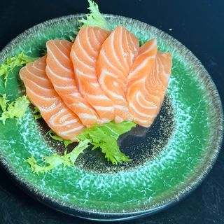 G104 Sashimi salmone 5 pezzi