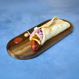 Bucko kobasica sa kačkavaljem u tortilji