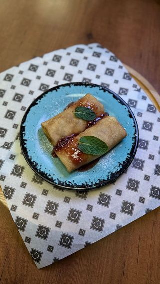 Блинчики с творогом
(0.287г)