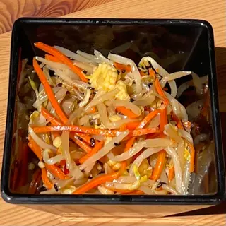 Verduritas picantes estilo moyashi