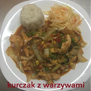 Kurczak z warzywami i grzybami