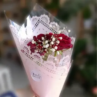 3 Roses Rouges