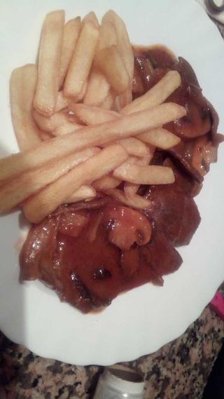 Solomillo Amb Salsa Al Pebre Verd