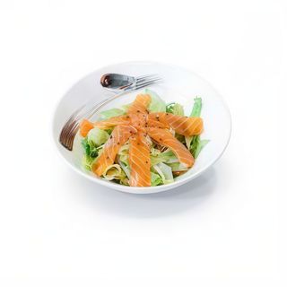 12. insalata mista con carpaccio di salmone