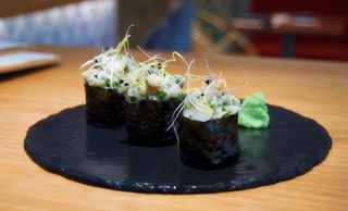 Gunkan De Ceviche De Dorada (2 Pzas.)