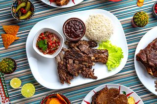 Costișoare de berbec cu sos Chipotle