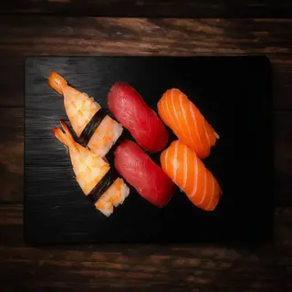 40. Nigiri Variado (6 uds.)