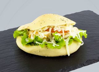 Сандвич пилешко изкушение