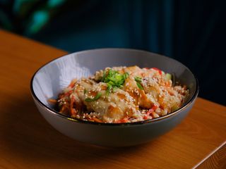 ФУНЧОЗА З КУРКОЮ ПІД СОУСОМ УНАГІ (400g)