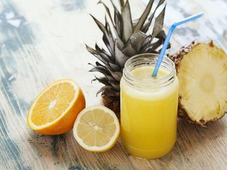 jus d'ananas à base d'orange