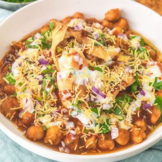 Samosa chaat