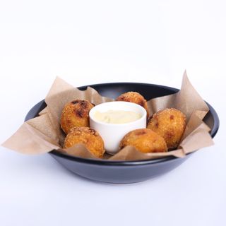 Բաստուրմայով գնդիկներ