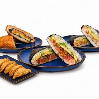 Combo 3 sushi sandwiches + 1 entrante