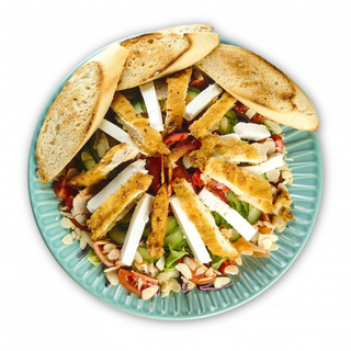 Salata cu Snitel de Pui