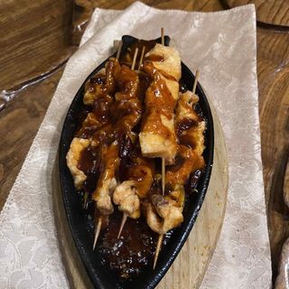 G10 ორაგულის მწვადები კეცზე თიებანი