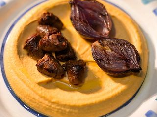 Хумус із гарбуза з сердечками курча на вогні (245г)