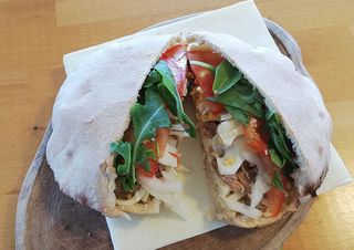 Panini sa tunjevinom 