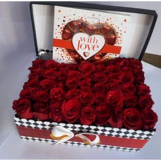 Gift Box Roses & Chocolate