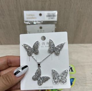 Набор Титановой Бижутерии Серьги+кулон+кольцо  Бабочки