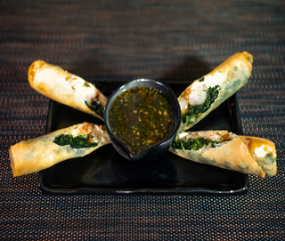 სპრინგ როლი კრევეტებით