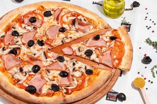 Піца Капрічіоза