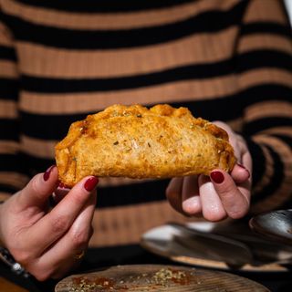 Empanada queso de cabra