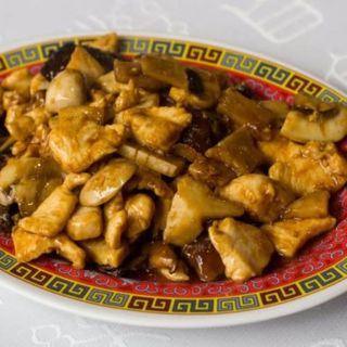 Pollo Con Bambú Y Setas Chinas