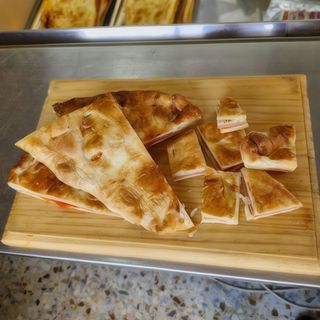 Empanada boloñesa (MEDIA LUNA)