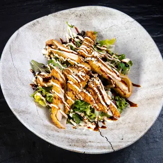 Ensalada De Pollo Katsu