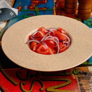 Salata de rosii cu ceapa