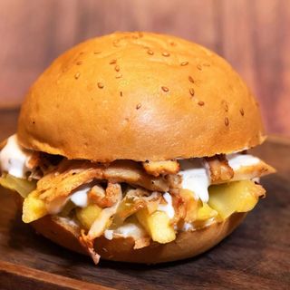 Хамбургер от шиш Шаварма с пилешко