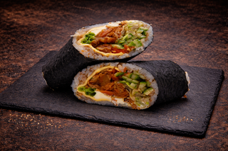 Суші-шаурма з лососем теріякі