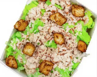 Hut Salad Caesar