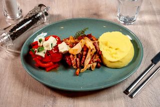 Meniu cu piept de pui cu bacon