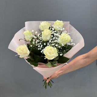 Ramo de 7 rosas blancas 