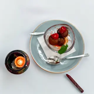Gulab Jamun Caliente