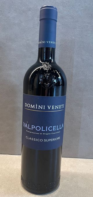 210. Valpolicella DOC classico superiore Domini Veniti