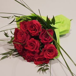 Buchet 9 trandafiri rosii