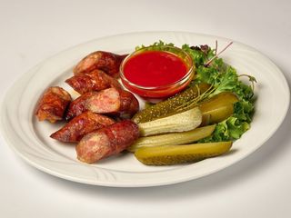 Ковбаса домашня смажена (подається з соусом барбекю) (100/50г)