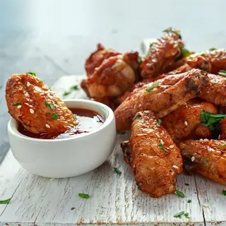 Alitas de pollo barbacoa mediana (6 uds.)