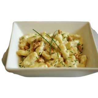 gnocchis a los quattro quesos con nueces