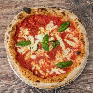 Pizza Margarita Mediana (30 Cm.)
