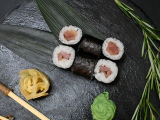 Макі з тунцем (120g)