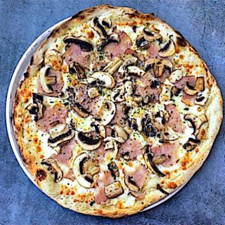 Pizza Garda (33 Cm.)