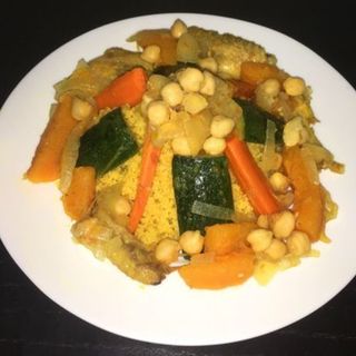 Cuscús de pollo con 7 verduras 