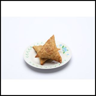 Pair of Samosas (Beef, Chicken or Veg)