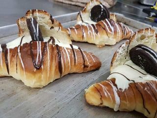 Cornetto black and white