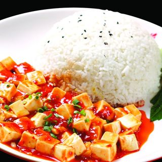 Doufu piccante con riso